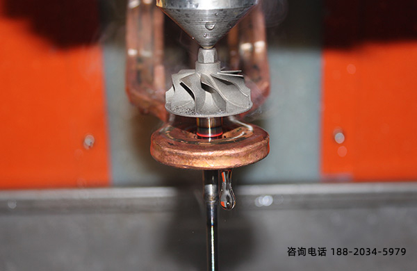 軸類臥式淬火機(jī)床