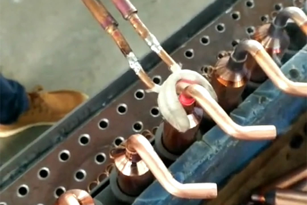 手持式高頻焊接機(jī)焊接銅管演示