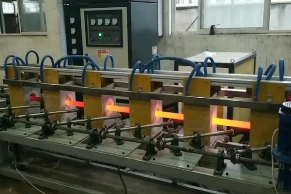 中頻圓鋼調(diào)質(zhì)生產(chǎn)線實拍 中頻感應加熱設備