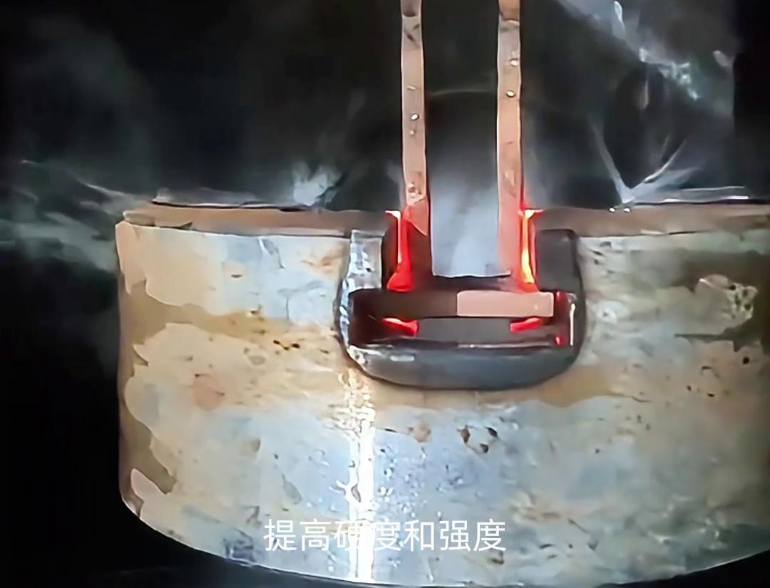 卡盤高頻淬火是一種利用高頻感應(yīng)加熱原理對卡盤進(jìn)行淬火處理的工藝