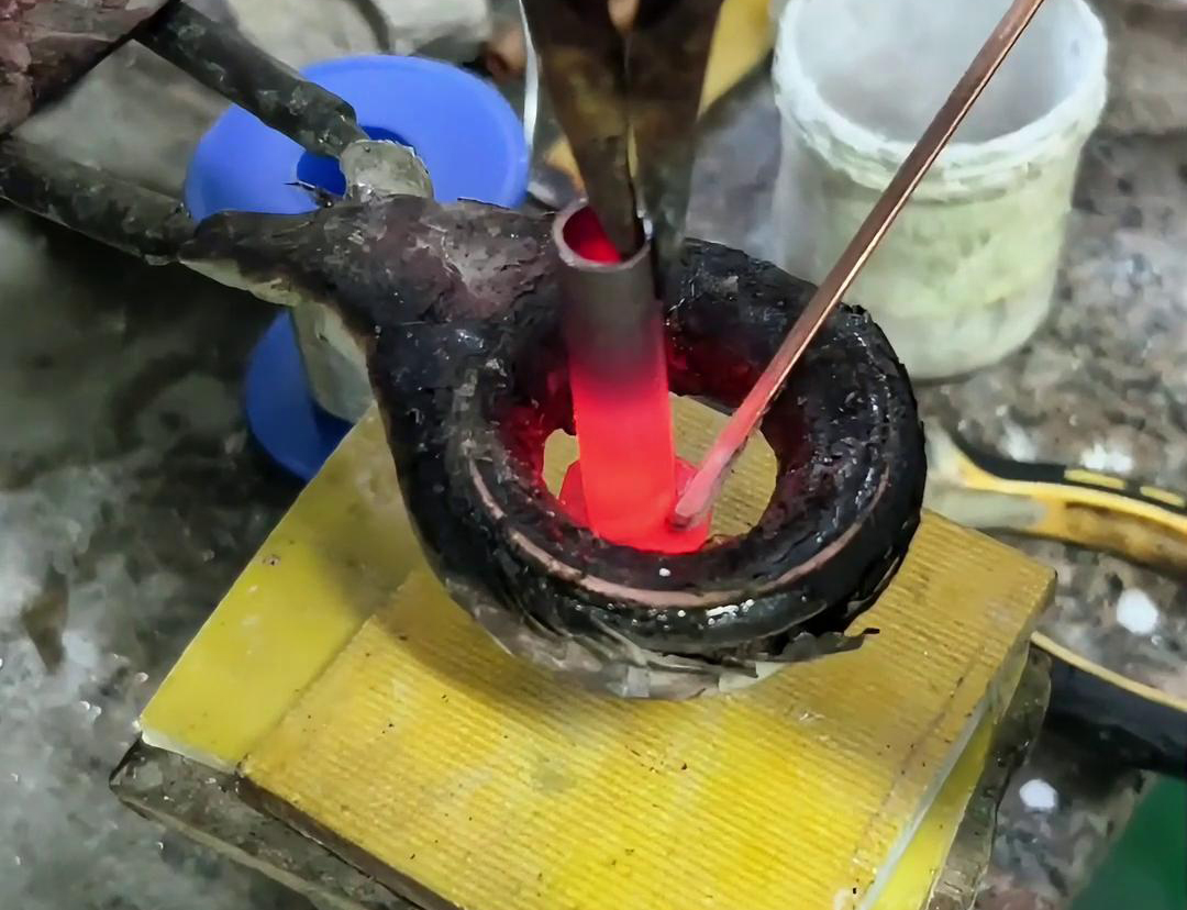 銅管焊接不用愁，高頻焊機(jī)來(lái)解憂