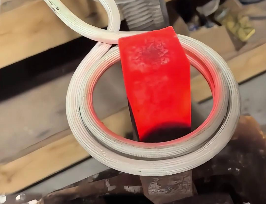 手持式感應(yīng)加熱:多領(lǐng)域應(yīng)用的高效熱加工利器(圖3) 手持式感應(yīng)加熱:多領(lǐng)域應(yīng)用的高效熱加工利器(圖3)