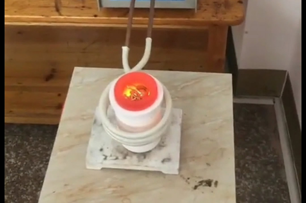 頻率越高，中頻熔煉電爐價格越高？